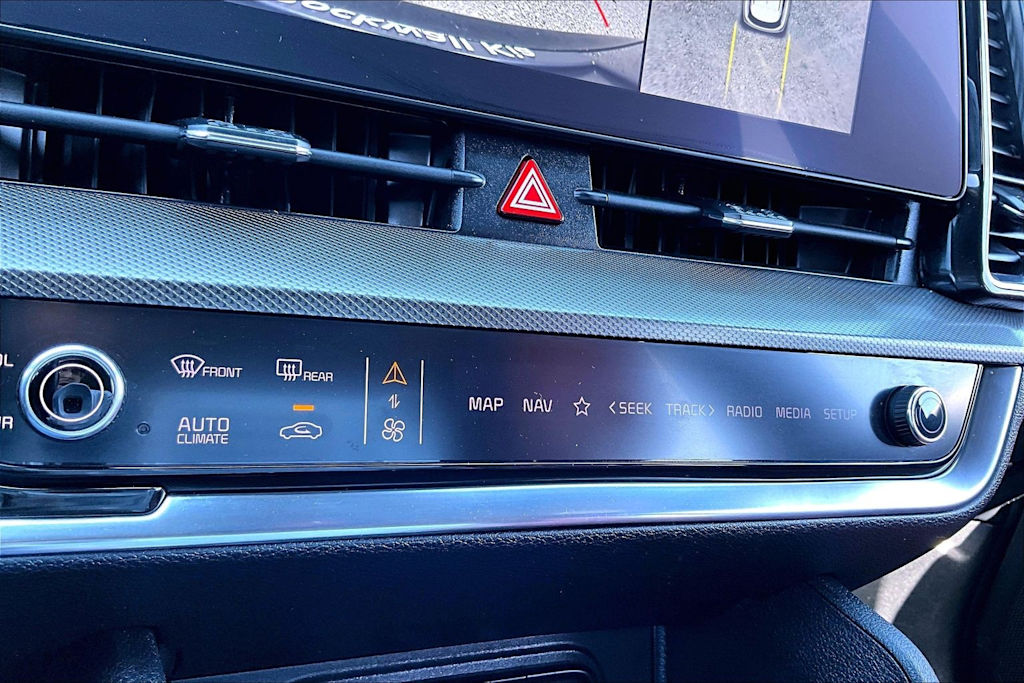 Thumbnail: 2023 Kia Sportage - 17