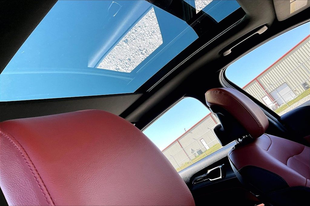 Thumbnail: 2023 Kia Sportage - 21