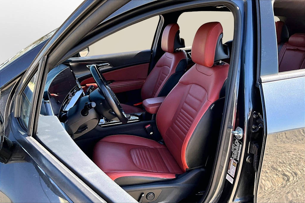 Thumbnail: 2023 Kia Sportage - 10