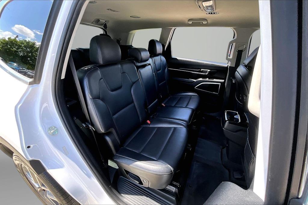 Thumbnail: 2024 Kia Telluride - 26