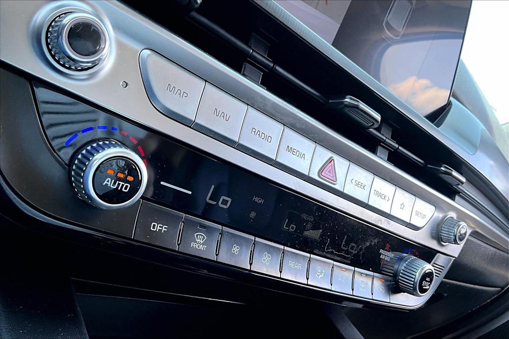 Thumbnail: 2024 Kia Telluride - 25