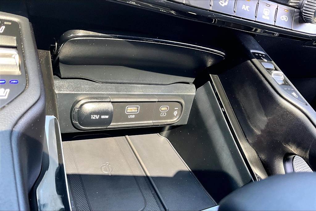 Thumbnail: 2024 Kia Telluride - 24