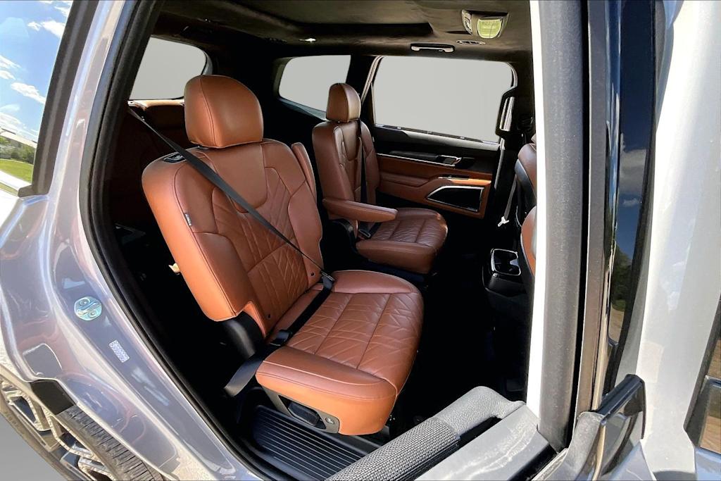 Thumbnail: 2024 Kia Telluride - 25