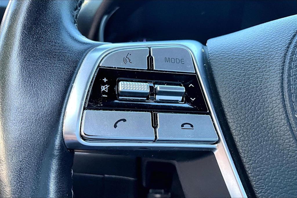 Thumbnail: 2020 Kia Telluride - 21