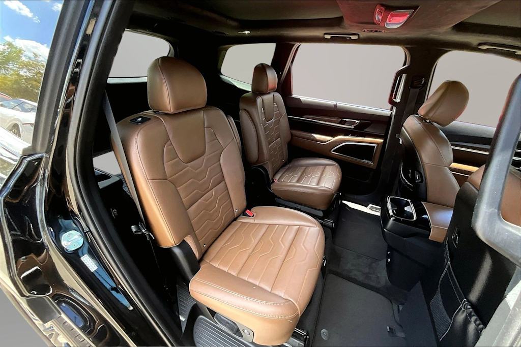 Thumbnail: 2020 Kia Telluride - 27