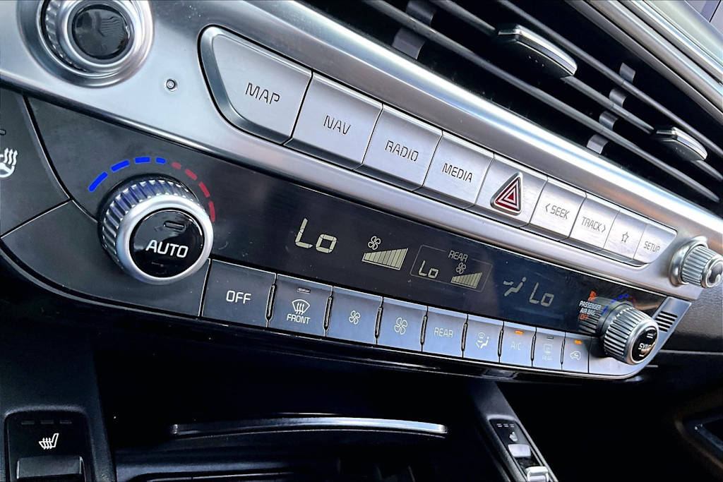 Thumbnail: 2020 Kia Telluride - 26