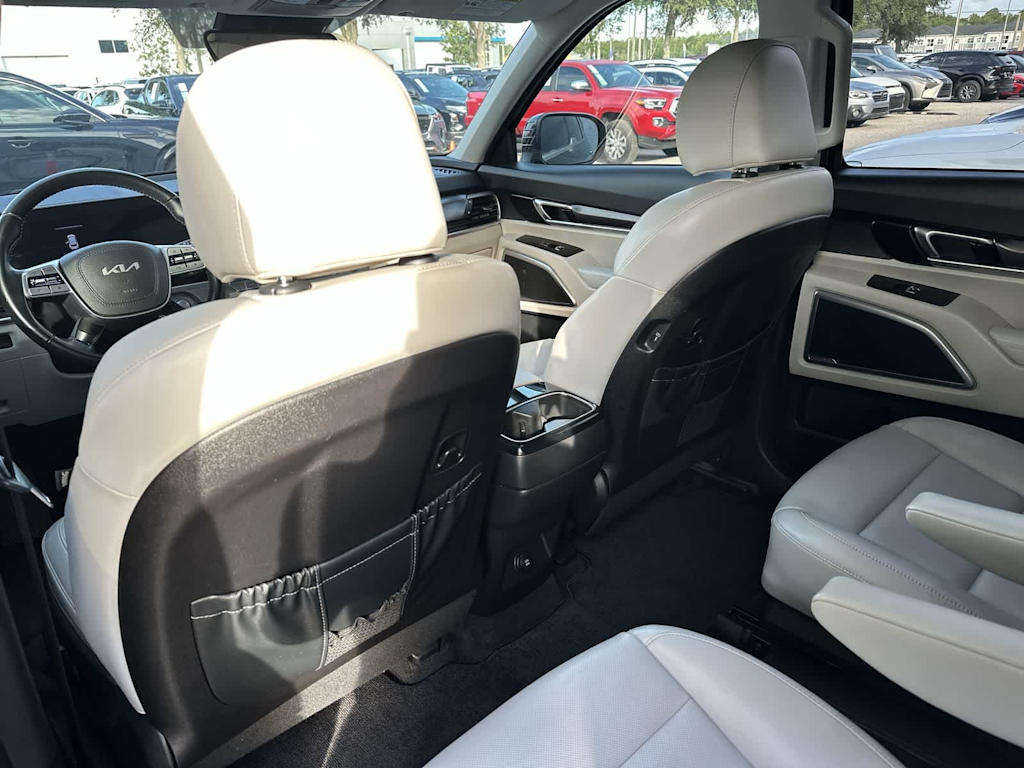 Thumbnail: 2024 Kia Telluride - 24