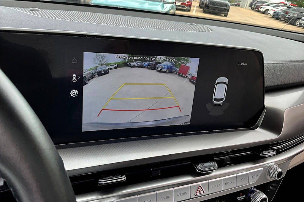 Thumbnail: 2024 Kia Telluride - 24