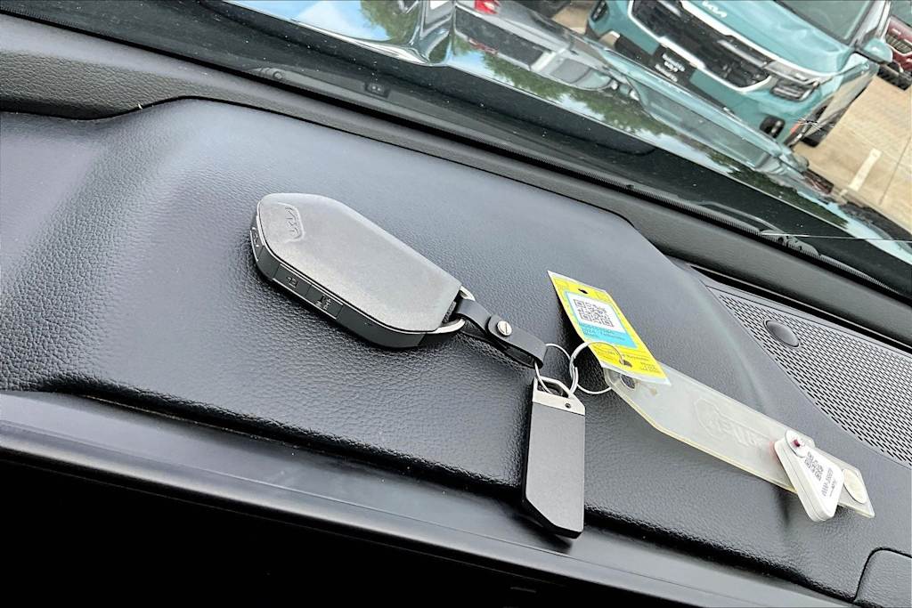 Thumbnail: 2024 Kia Telluride - 19