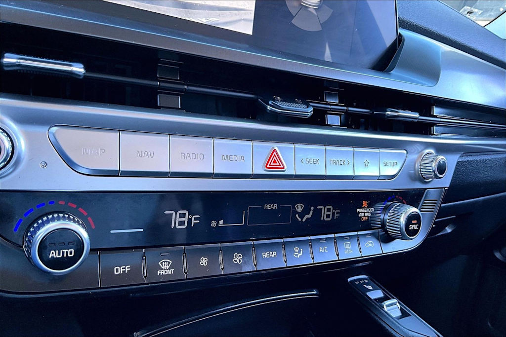 Thumbnail: 2023 Kia Telluride - 28