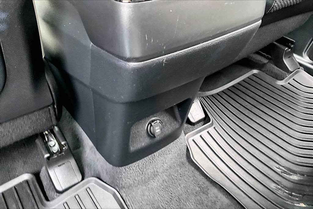 Thumbnail: 2022 Kia Telluride - 26