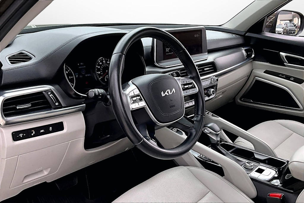 Thumbnail: 2022 Kia Telluride - 8