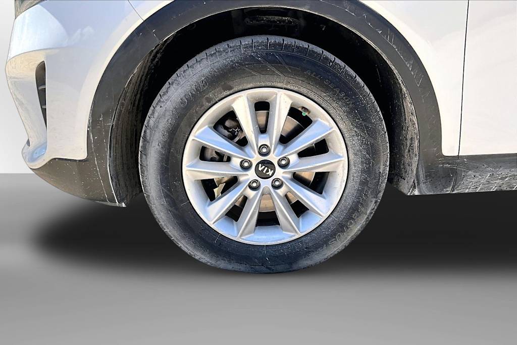 Thumbnail: 2020 Kia Sorento - 6
