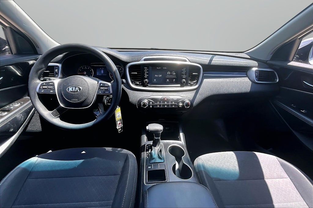 Thumbnail: 2020 Kia Sorento - 11