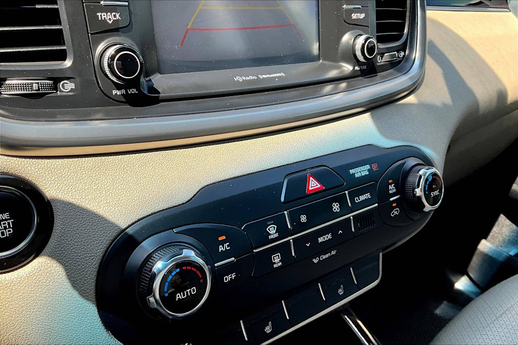 Thumbnail: 2018 Kia Sorento - 30