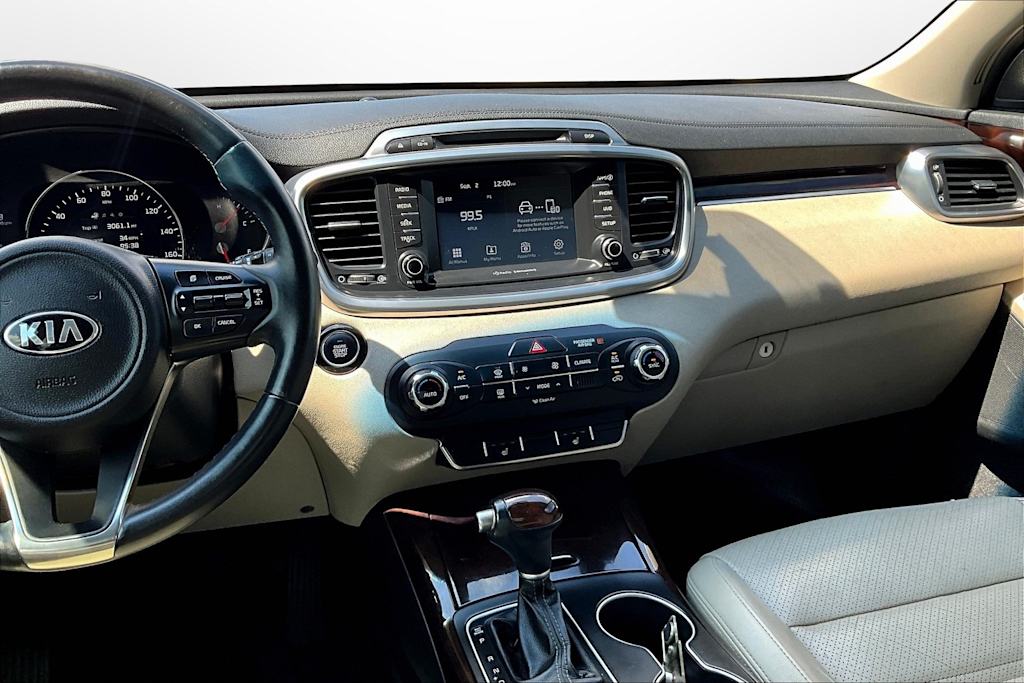 Thumbnail: 2018 Kia Sorento - 9