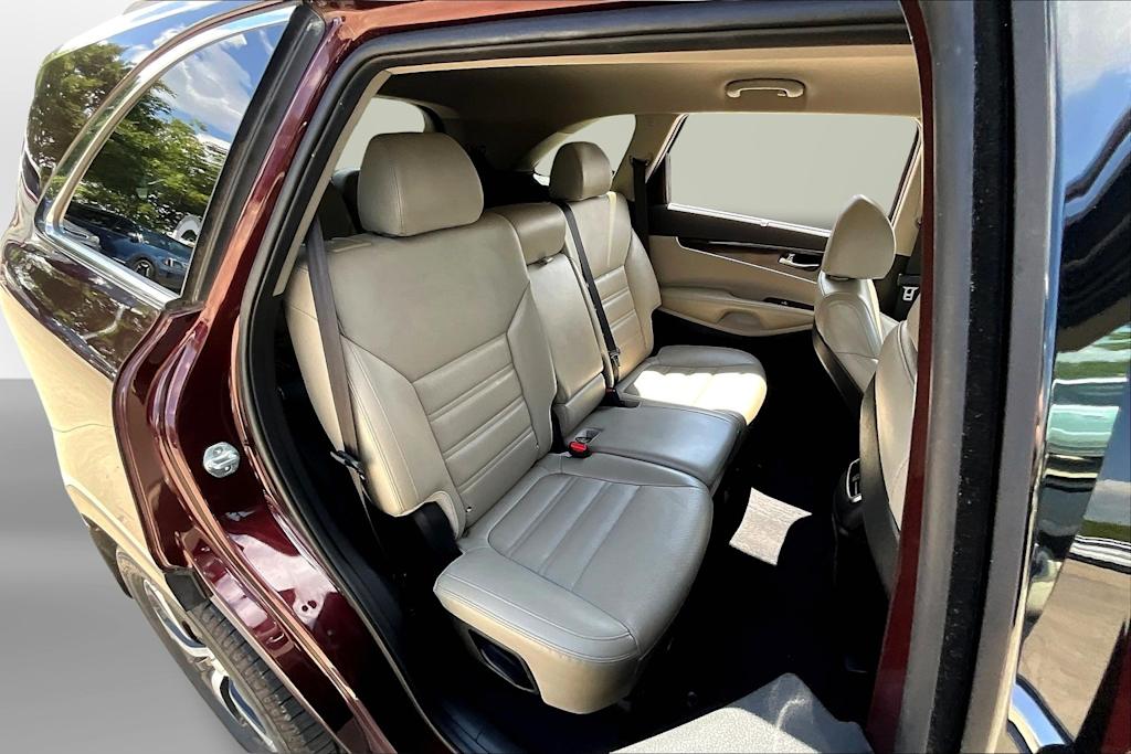 Thumbnail: 2018 Kia Sorento - 12