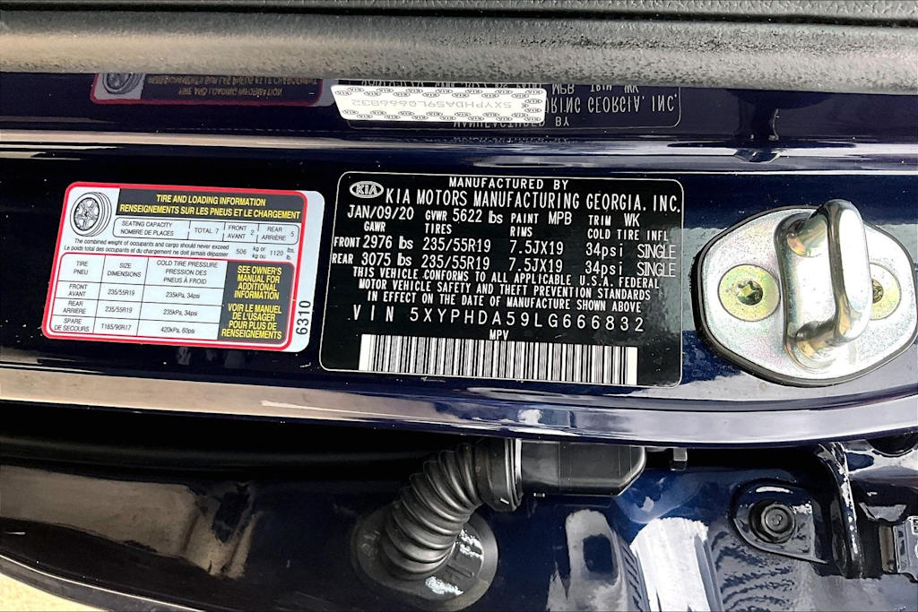 Thumbnail: 2020 Kia Sorento - 17