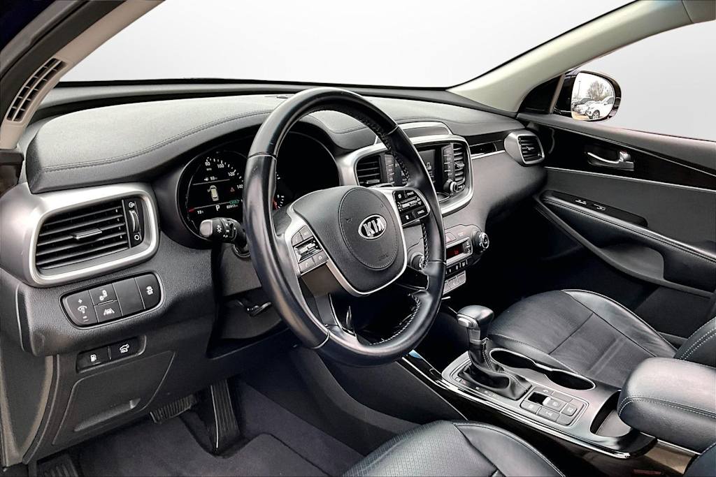 Thumbnail: 2020 Kia Sorento - 8