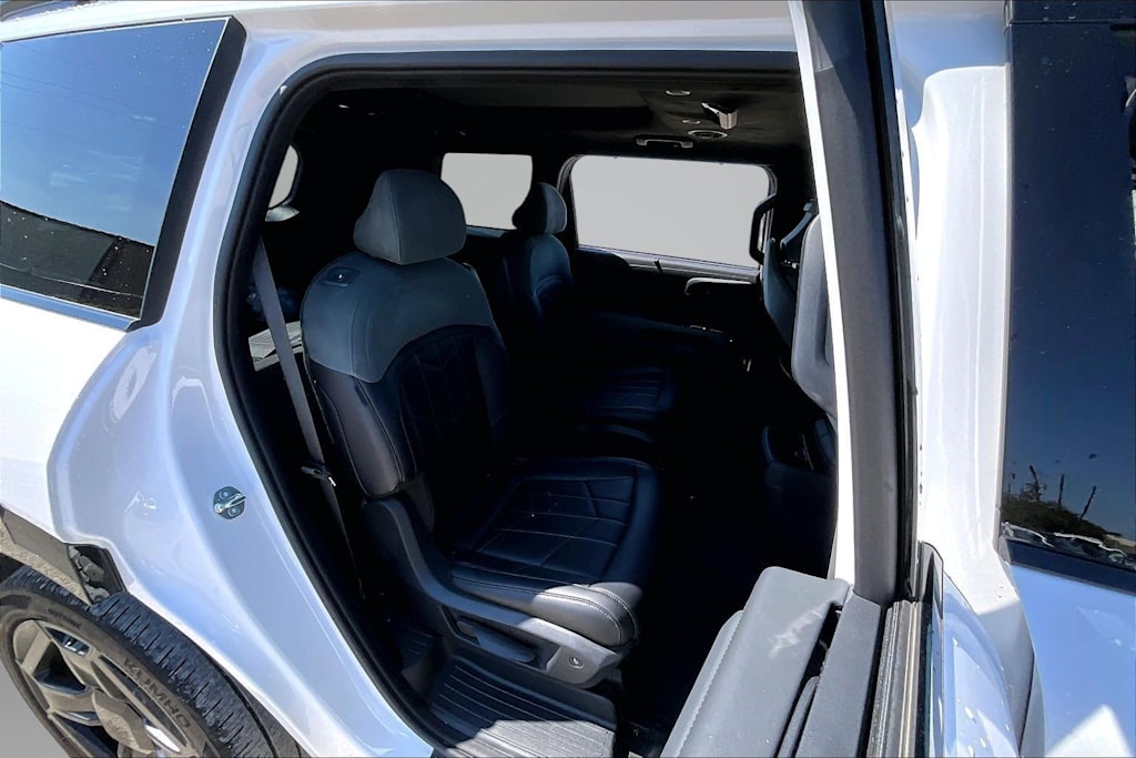 Thumbnail: 2027 Kia Telluride - 24