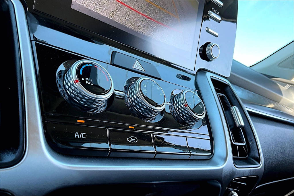 Thumbnail: 2022 Kia Sorento - 26