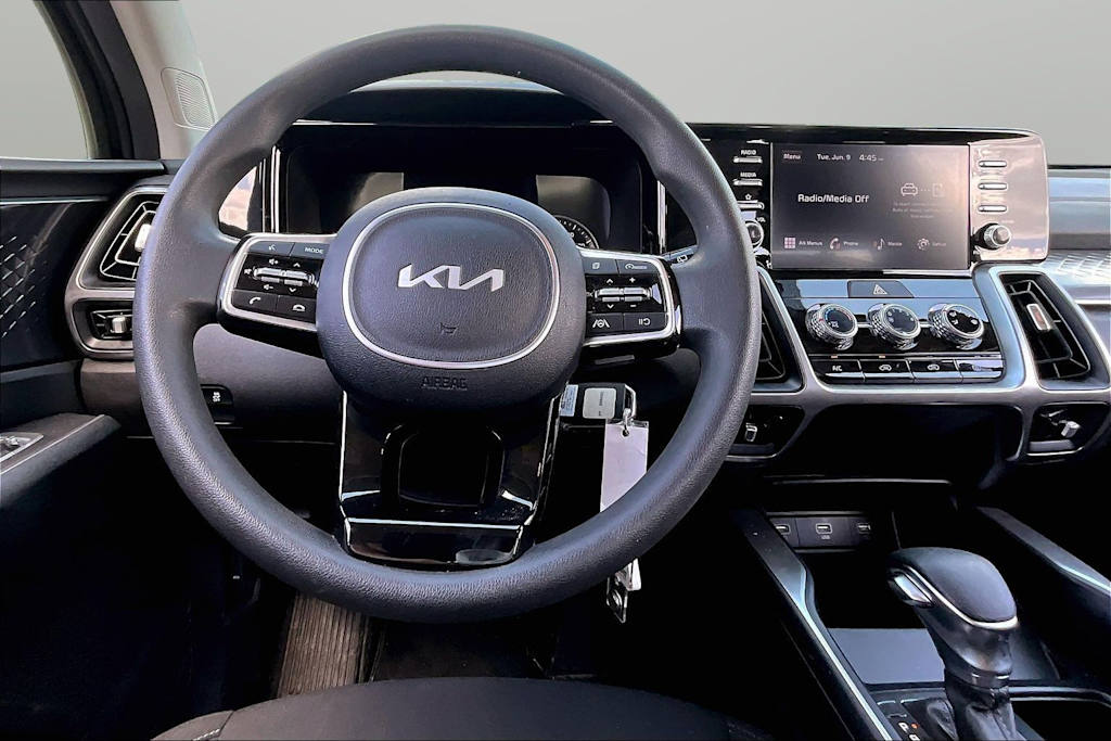 Thumbnail: 2023 Kia Sorento - 2