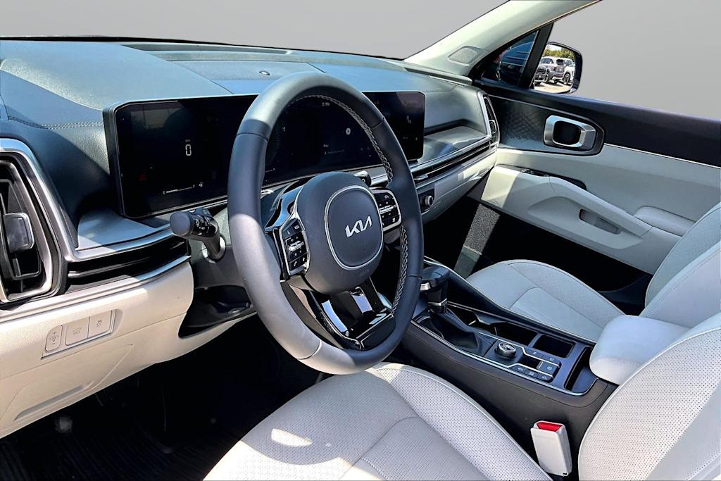 Thumbnail: 2025 Kia Sorento - 7