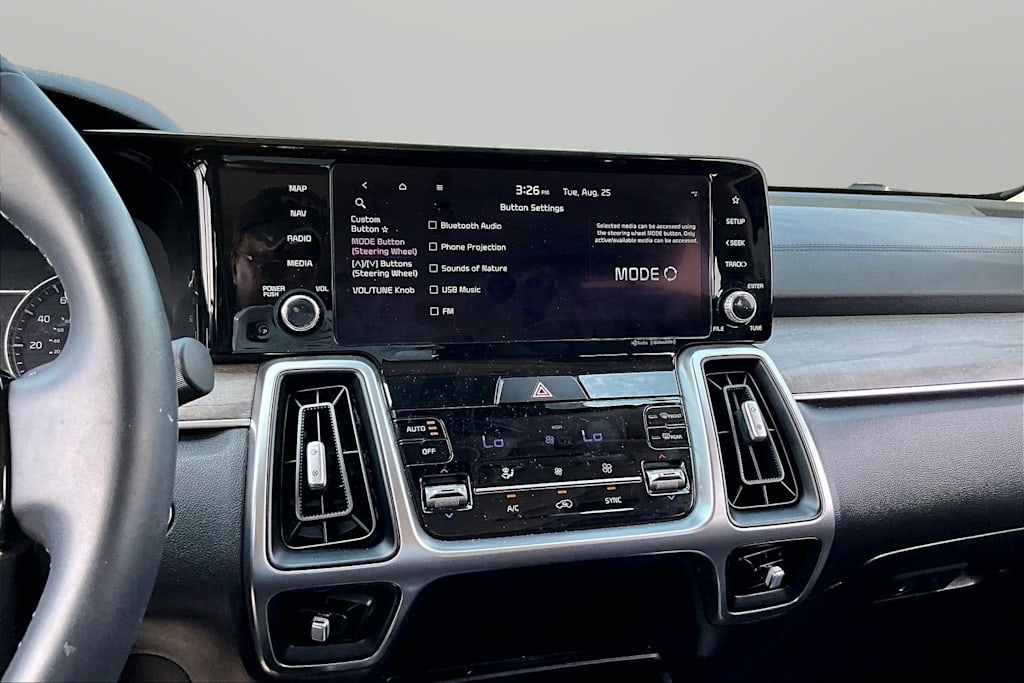 Thumbnail: 2023 Kia Sorento - 14