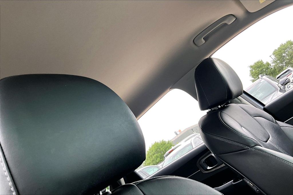 Thumbnail: 2022 Kia Sorento - 20