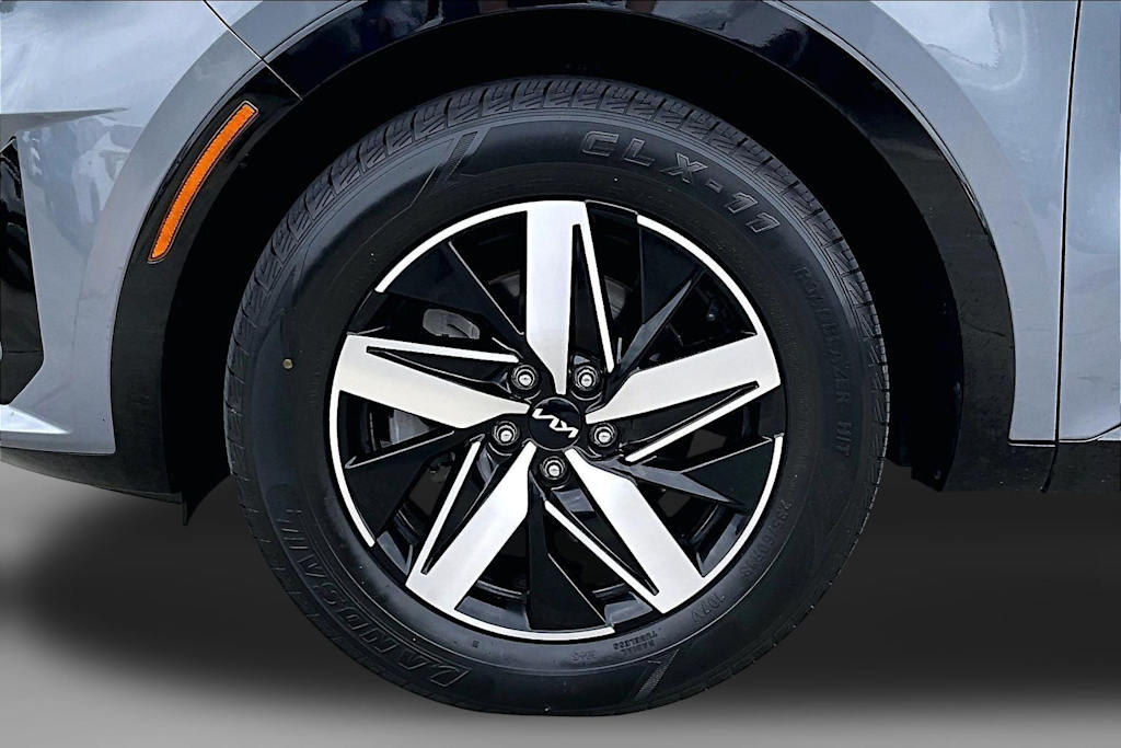 Thumbnail: 2022 Kia Sorento - 7