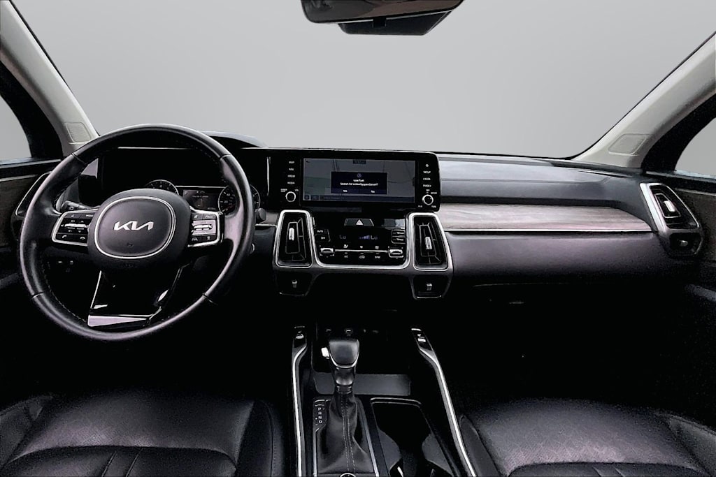 Thumbnail: 2022 Kia Sorento - 12
