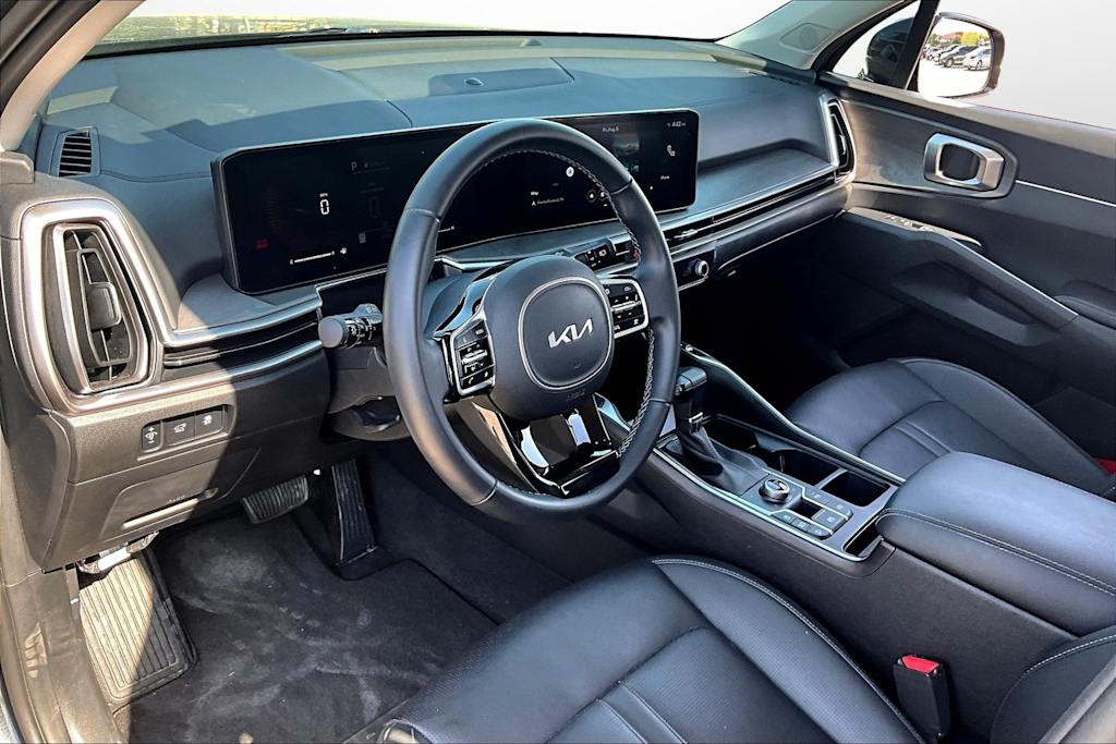 Thumbnail: 2024 Kia Sorento - 8