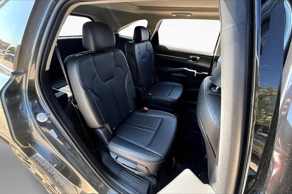 Thumbnail: 2024 Kia Sorento - 29