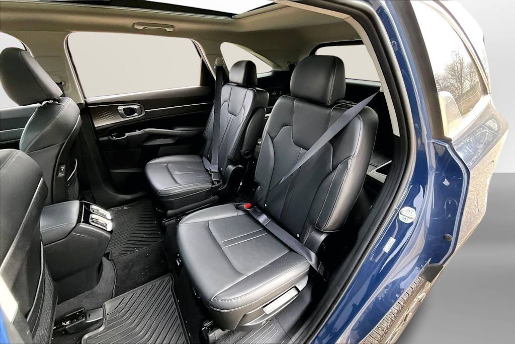 Thumbnail: 2024 Kia Sorento - 10