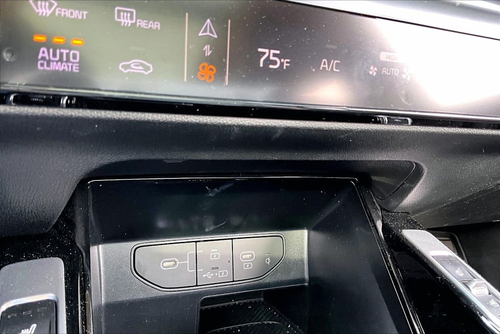 Thumbnail: 2024 Kia Sorento - 23