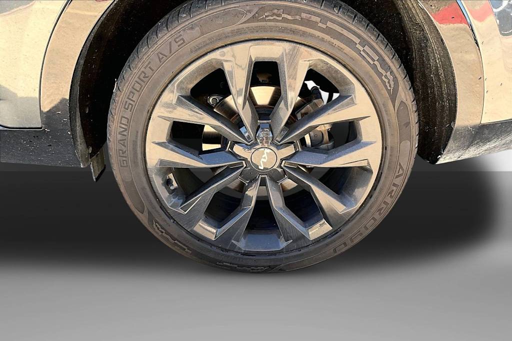 Thumbnail: 2023 Kia Sorento - 6