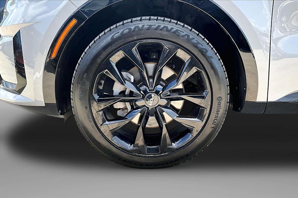Thumbnail: 2022 Kia Sorento - 3
