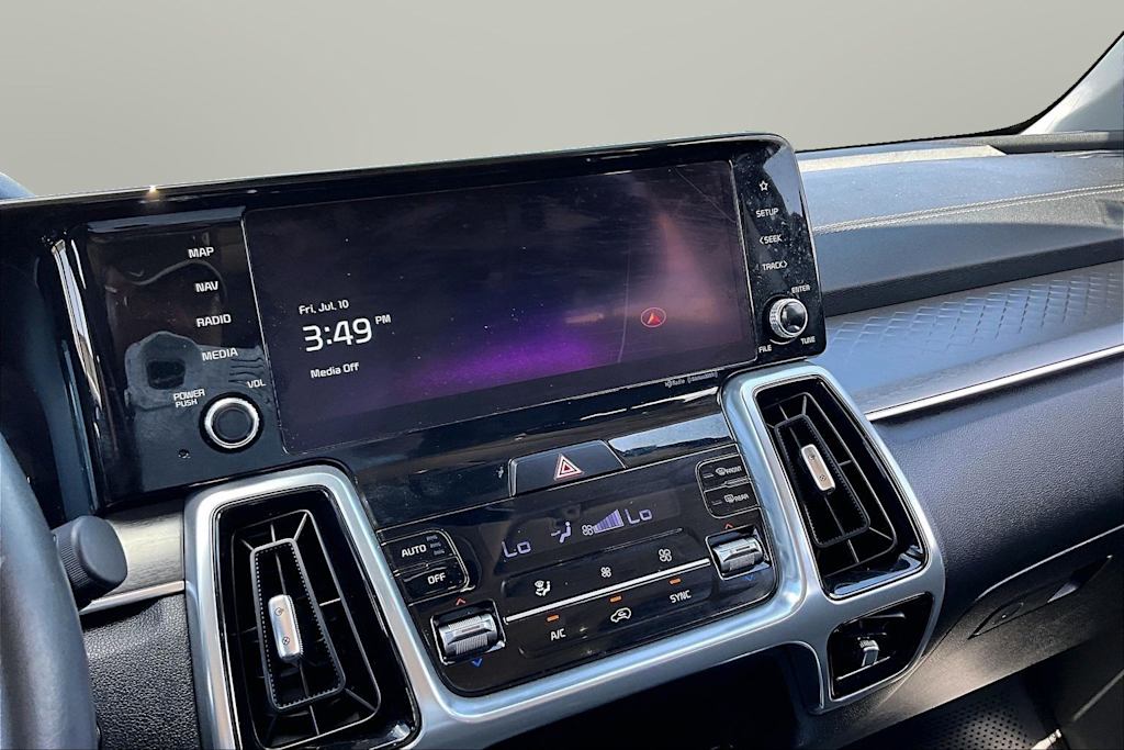 Thumbnail: 2023 Kia Sorento - 14