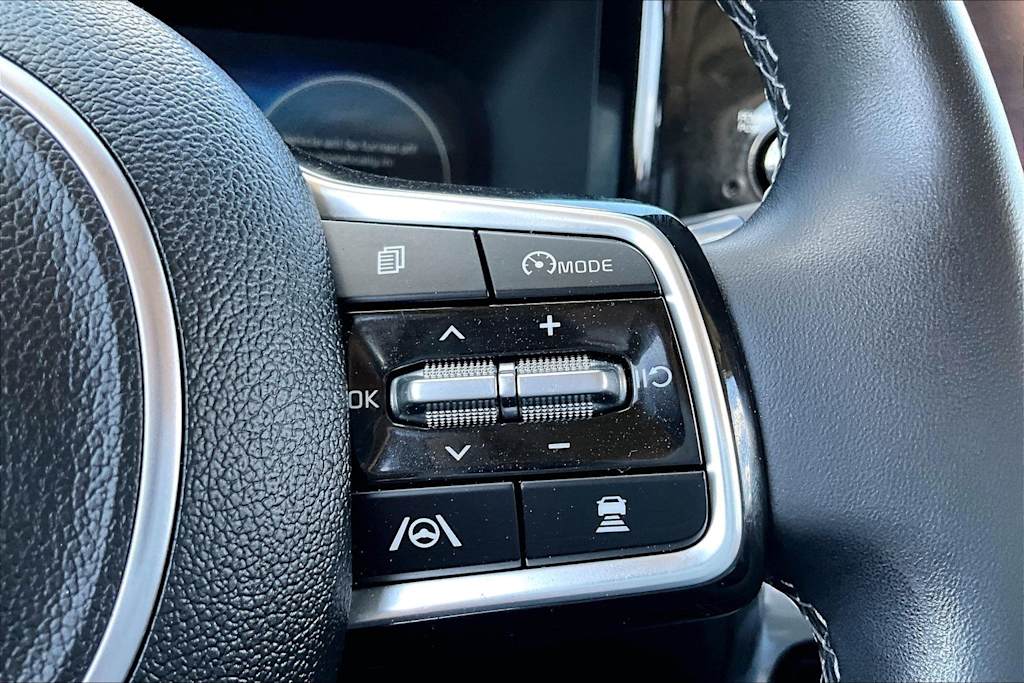Thumbnail: 2023 Kia Sorento - 21