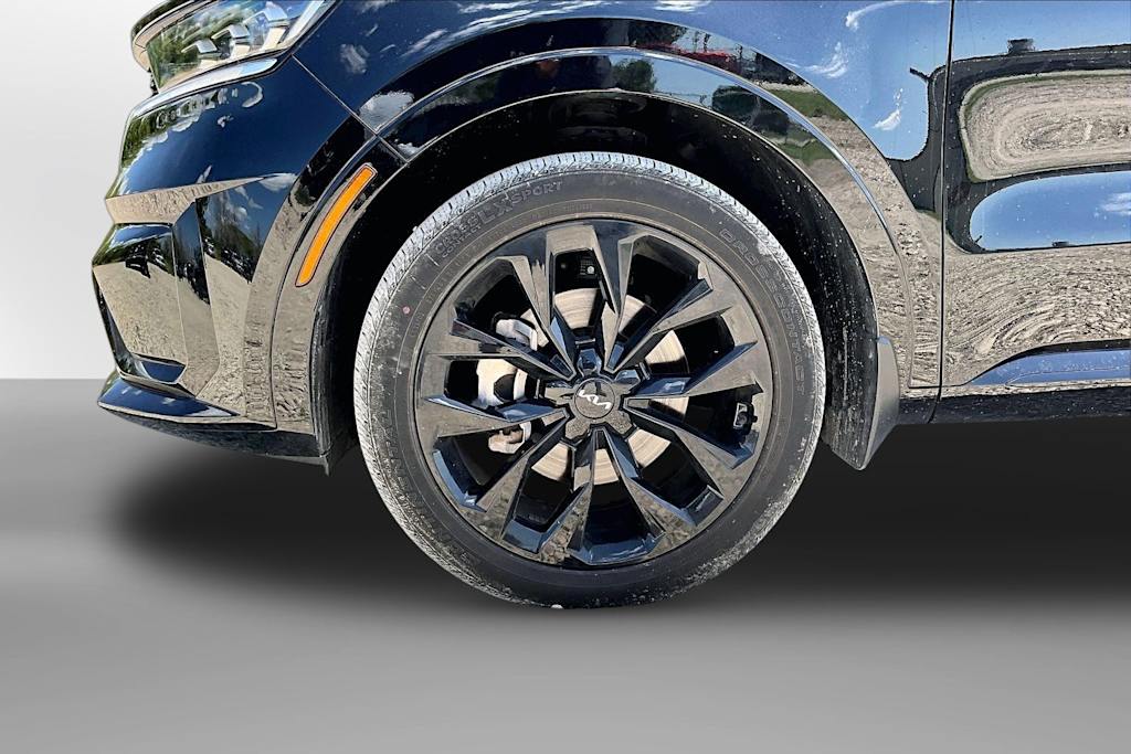Thumbnail: 2023 Kia Sorento - 7