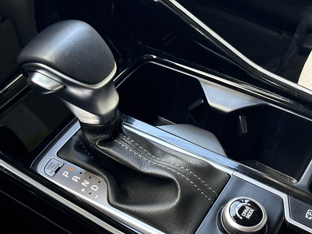 Thumbnail: 2023 Kia Sorento - 15
