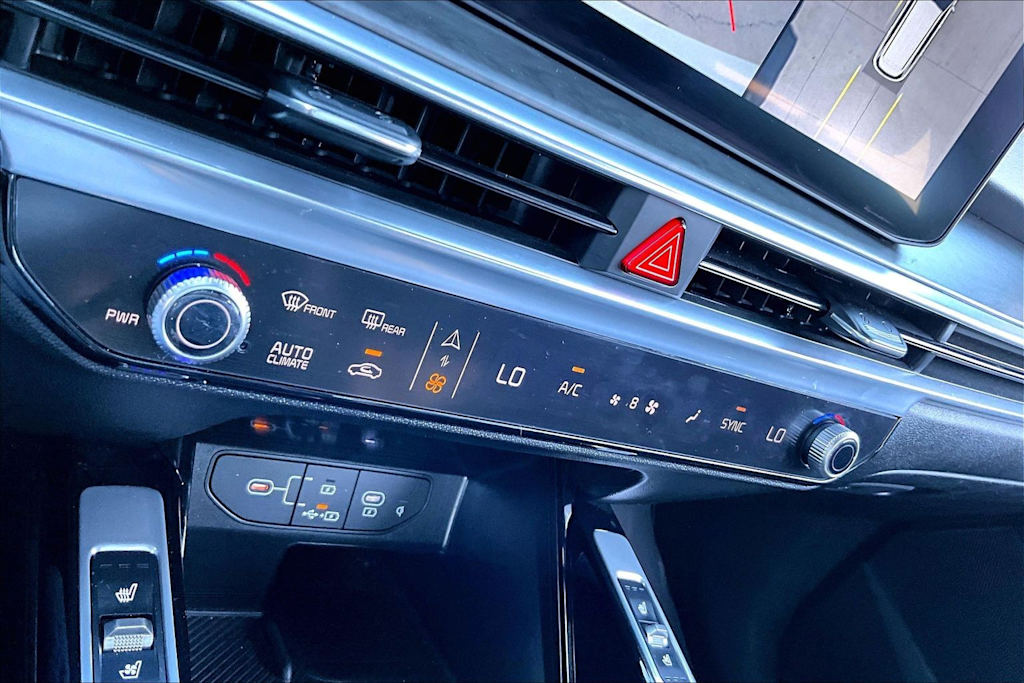 Thumbnail: 2025 Kia Sorento - 6