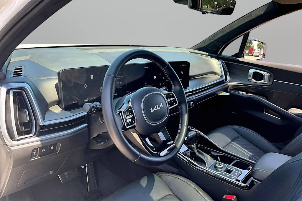 Thumbnail: 2025 Kia Sorento - 8