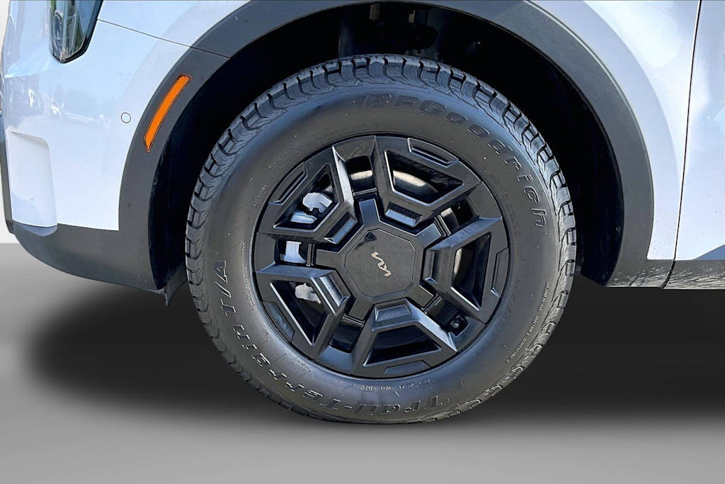 Thumbnail: 2025 Kia Sorento - 7