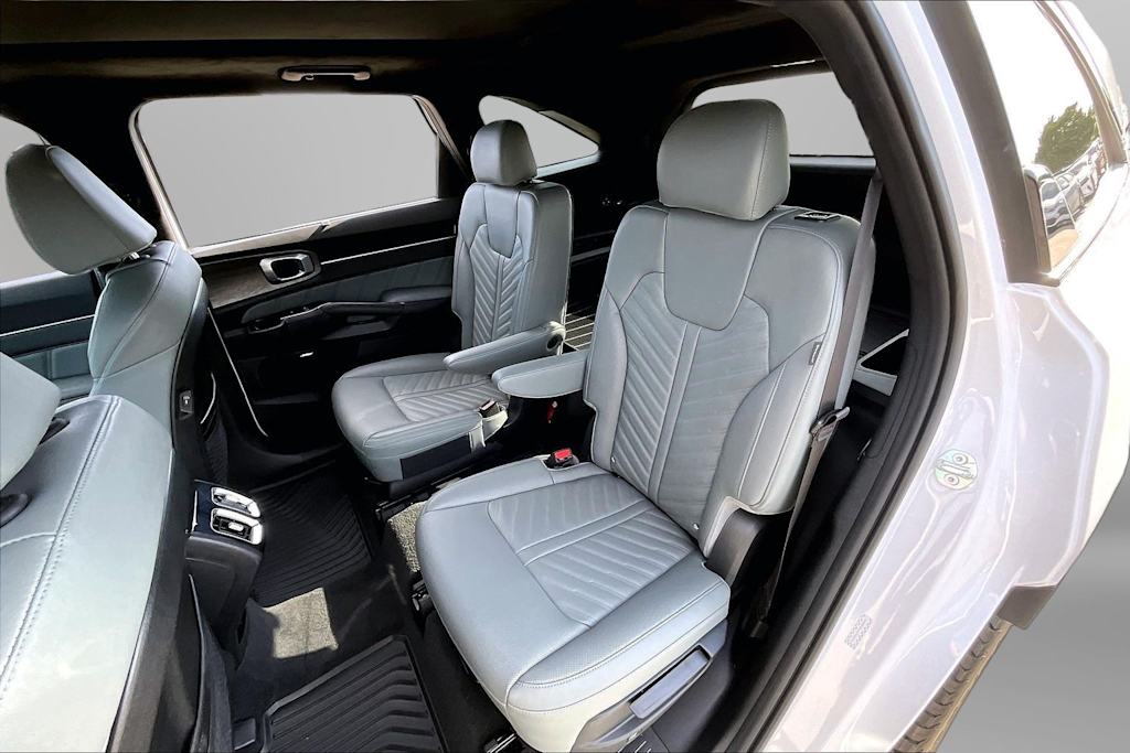 Thumbnail: 2025 Kia Sorento - 11