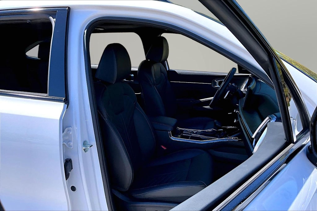 Thumbnail: 2025 Kia Sorento - 8