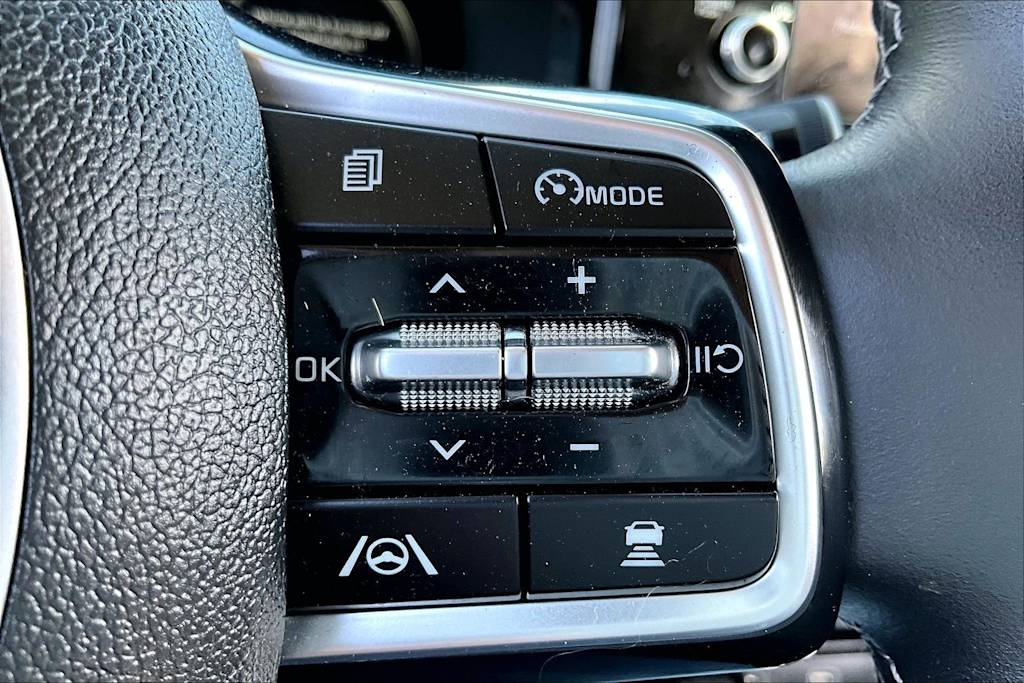 Thumbnail: 2022 Kia Sorento - 22