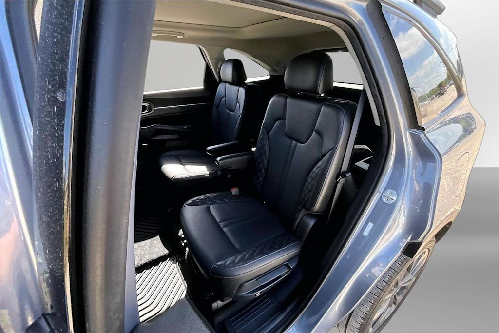 Thumbnail: 2022 Kia Sorento - 11