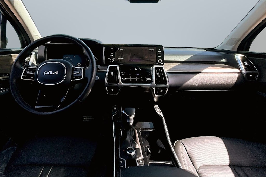 Thumbnail: 2022 Kia Sorento - 12