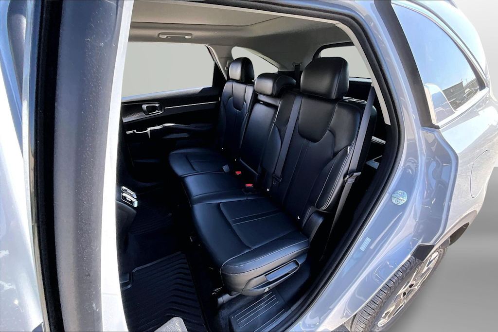 Thumbnail: 2025 Kia Sorento - 10